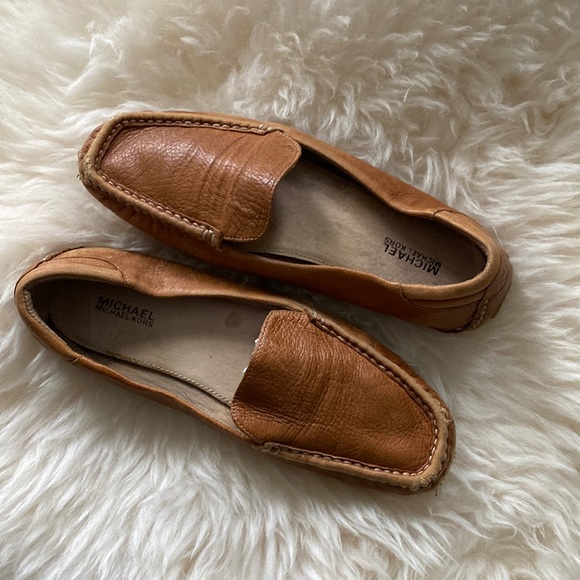 Michael Kors Leather Loafers - 7.5 W - Camel Brown - Picture 5 of 7